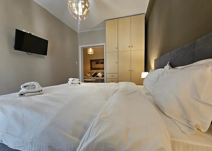 Homely Stay @Acropolis Museum